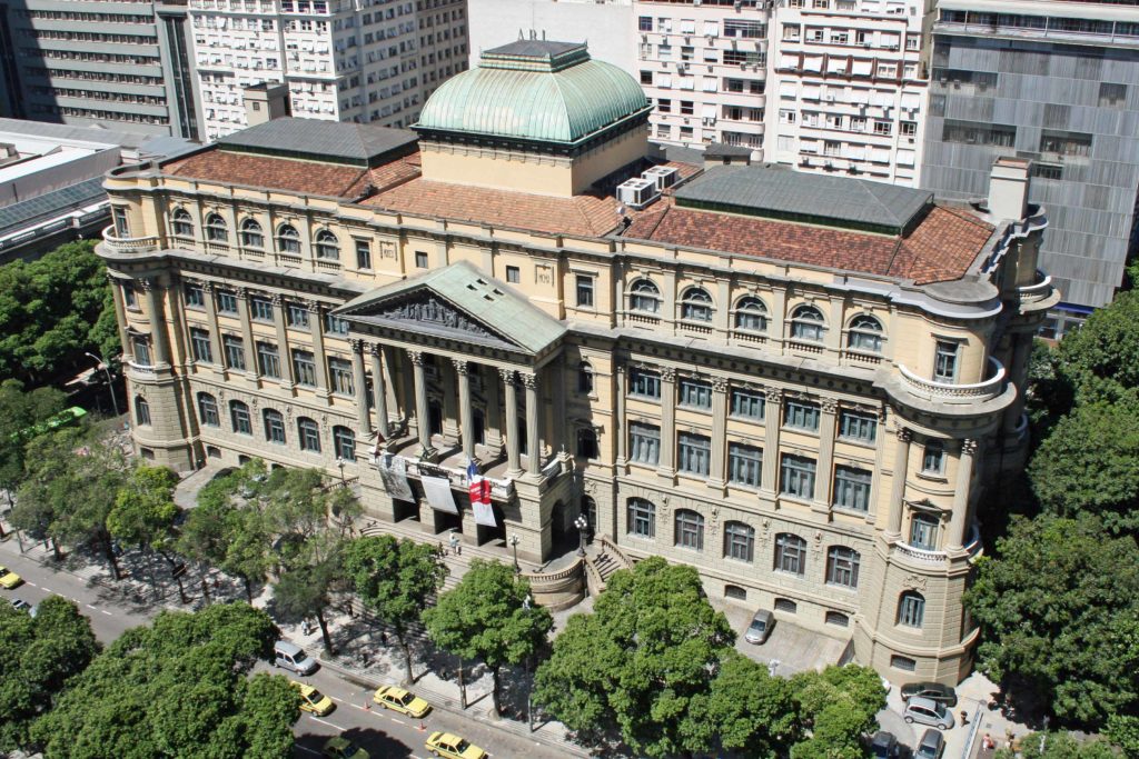 Foto da biblioteca nacional do Rio de Janeiro