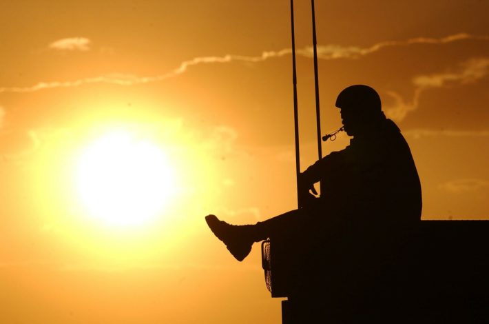 o militar e a autocrítica